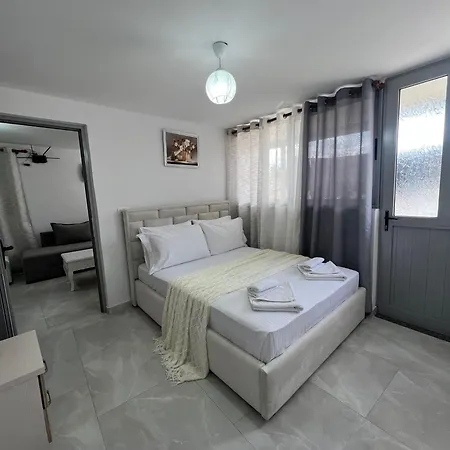 Poda House *