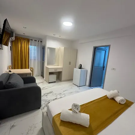 Spring House Apartment